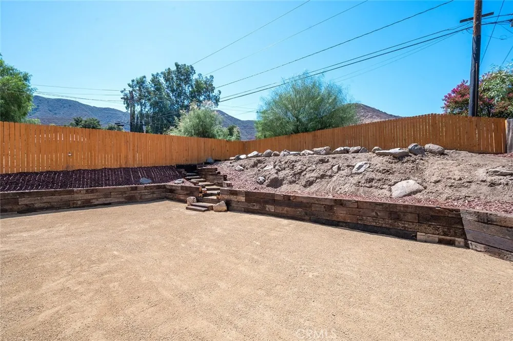 33239 Adelfa Lake Elsinore, CA 92530