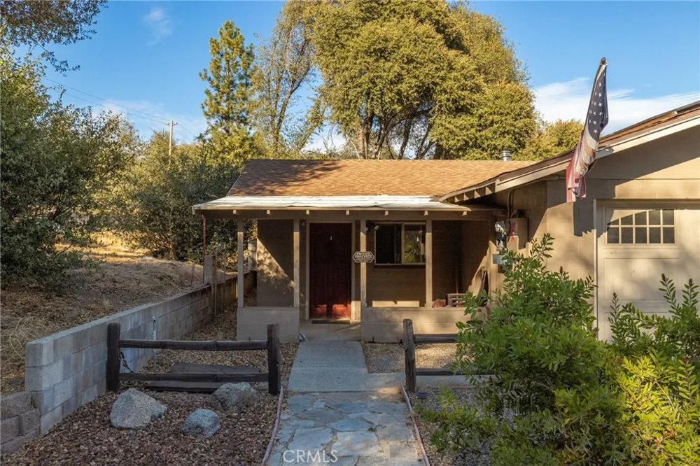 58208 Road 601 Ahwahnee, CA 93601