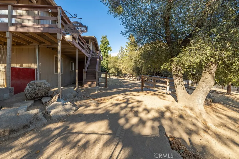 58208 Road 601 Ahwahnee, CA 93601