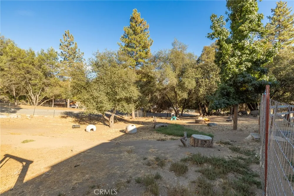 58208 Road 601 Ahwahnee, CA 93601