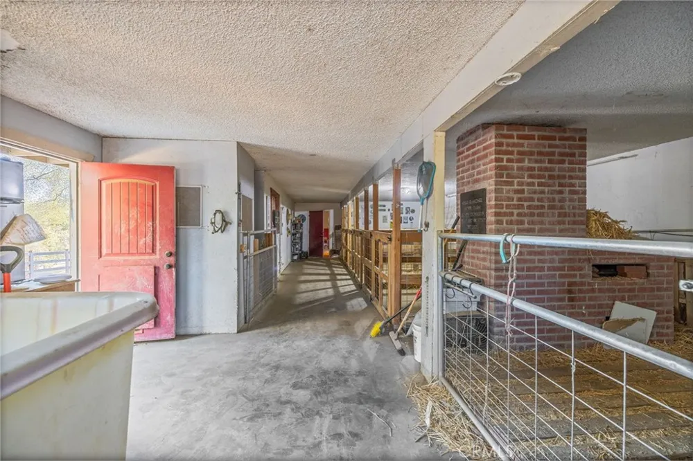 58208 Road 601 Ahwahnee, CA 93601