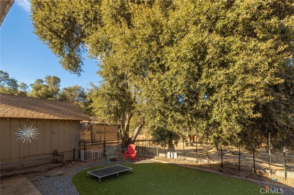 58208 Road 601 Ahwahnee, CA 93601