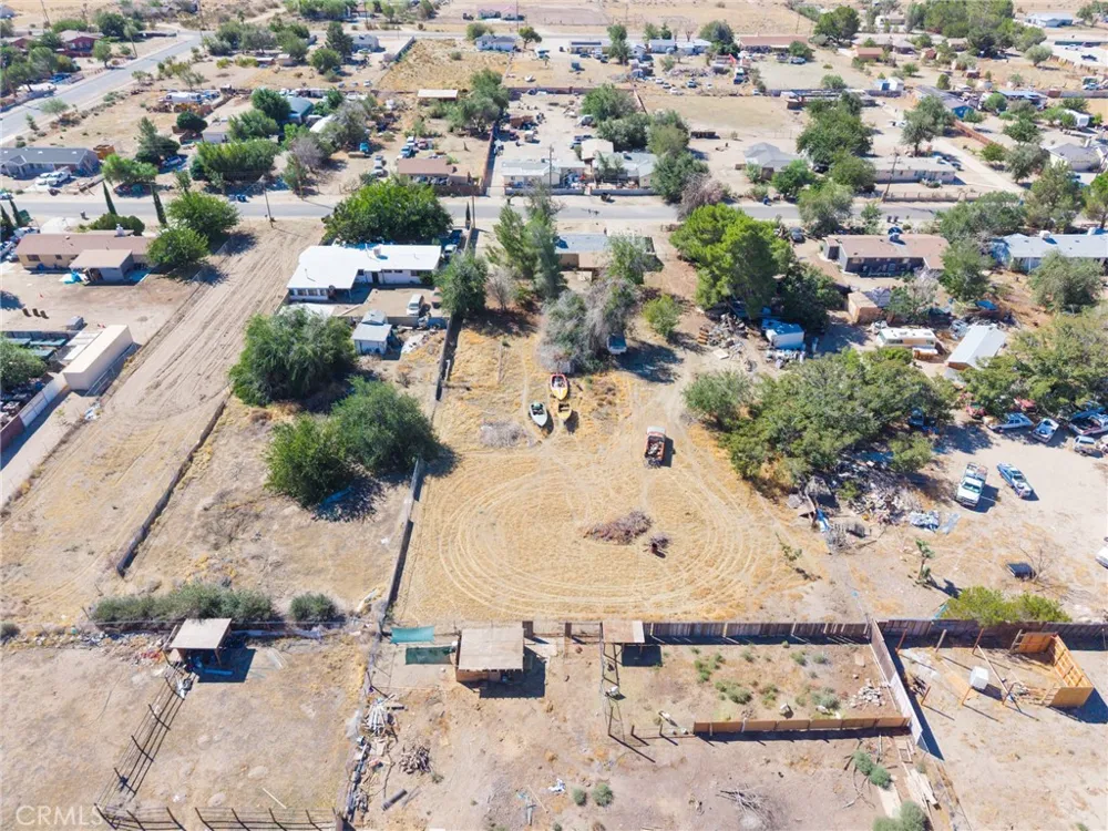 10821 E Avenue R14 Littlerock, CA 93543