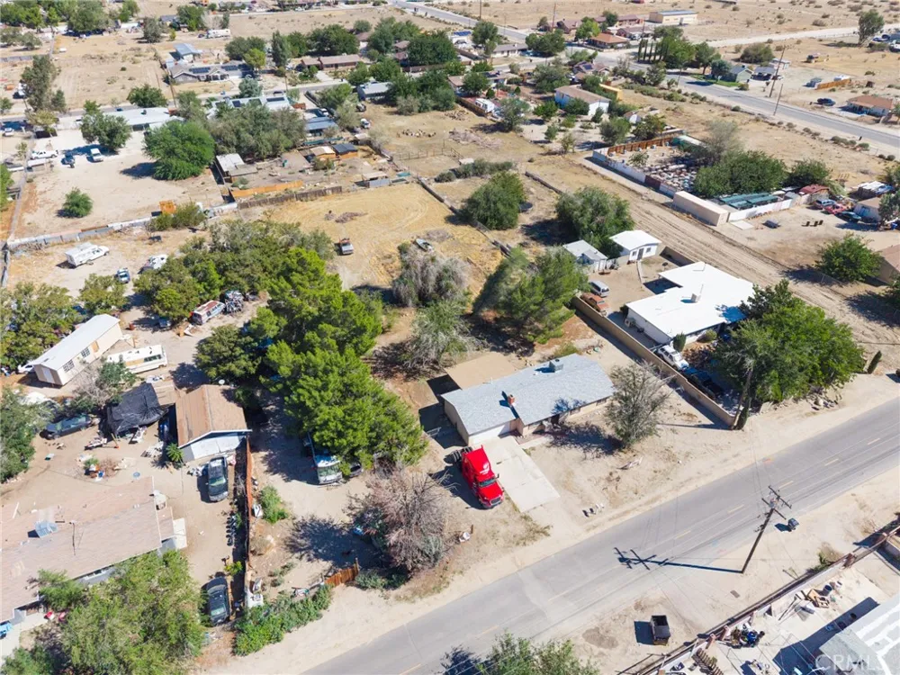10821 E Avenue R14 Littlerock, CA 93543