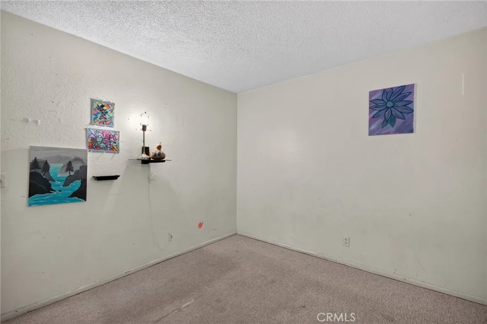 10821 E Avenue R14 Littlerock, CA 93543