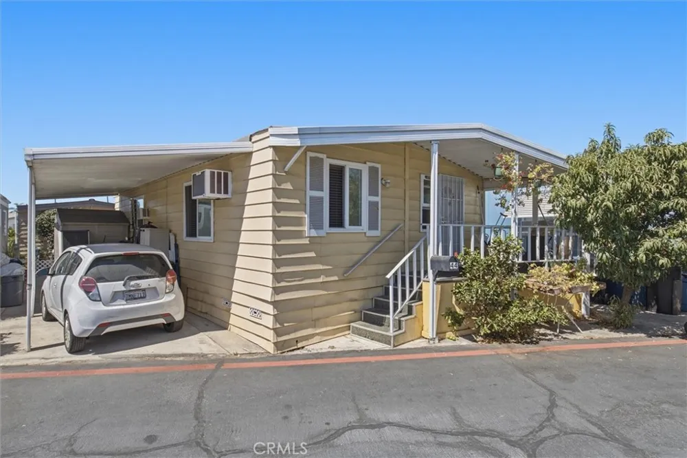 1850 W Orangethorpe Avenue W #44 Fullerton, CA 92833