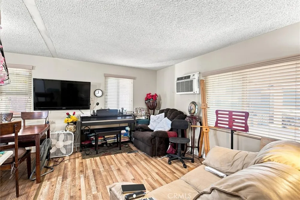 1850 W Orangethorpe Avenue W #44 Fullerton, CA 92833