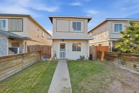 428 Sacramento Avenue