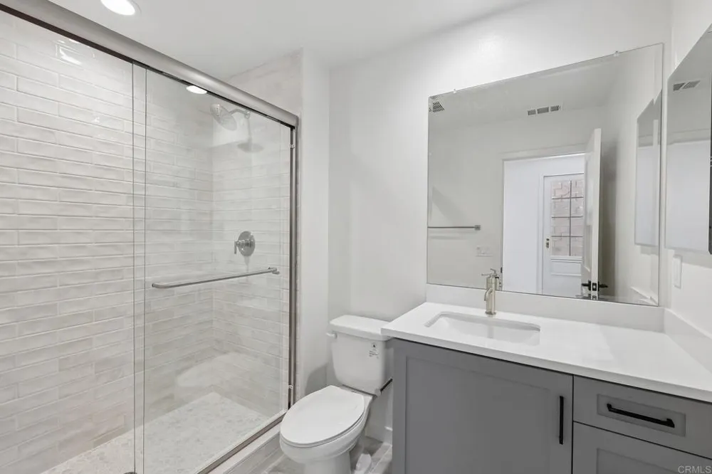 4949 Thistle Way Carlsbad, CA 92008