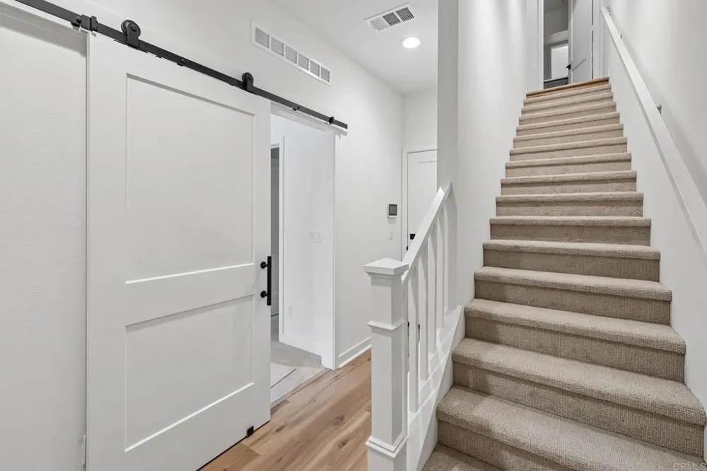4949 Thistle Way Carlsbad, CA 92008