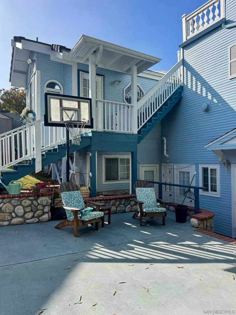 1357 Olivet St La Jolla, CA 92037
