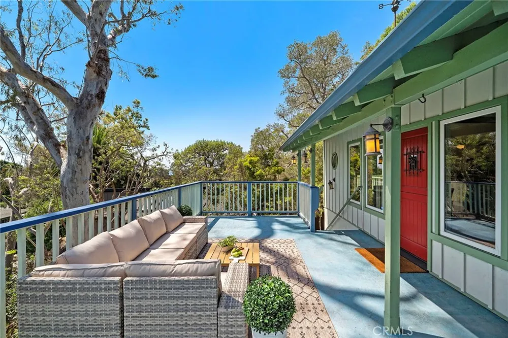 490 Arroyo Chico Laguna Beach, CA 92651