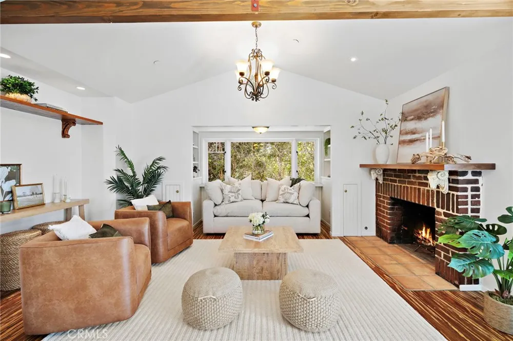 490 Arroyo Chico Laguna Beach, CA 92651