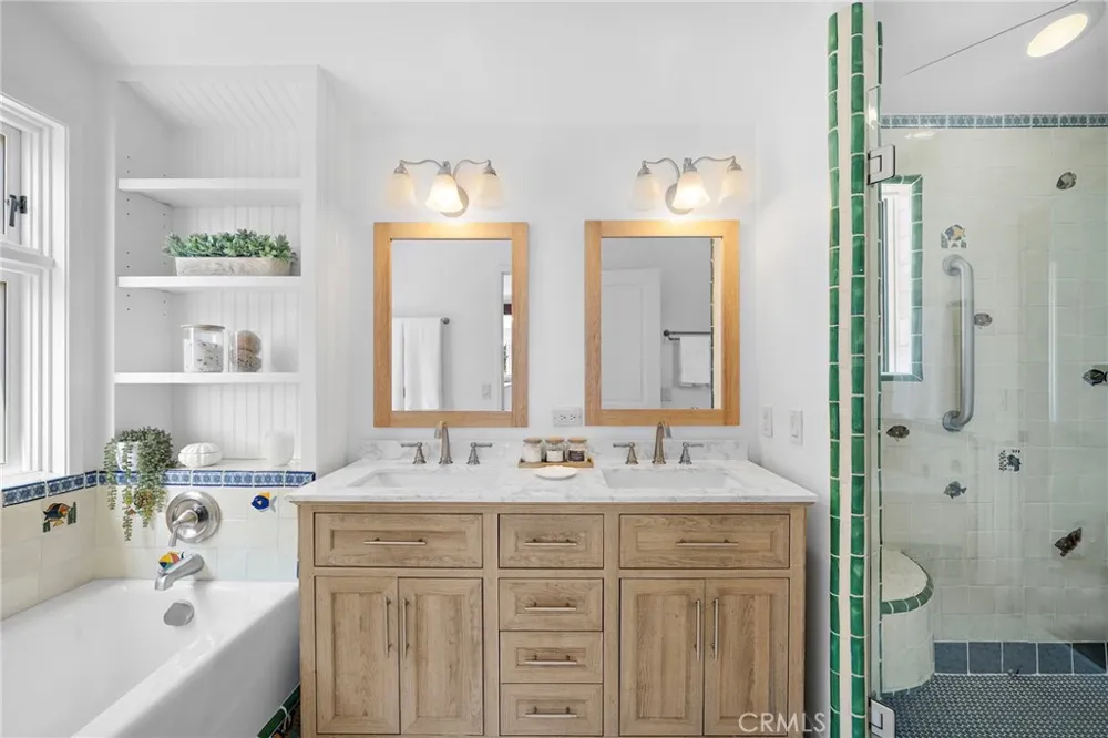 490 Arroyo Chico Laguna Beach, CA 92651