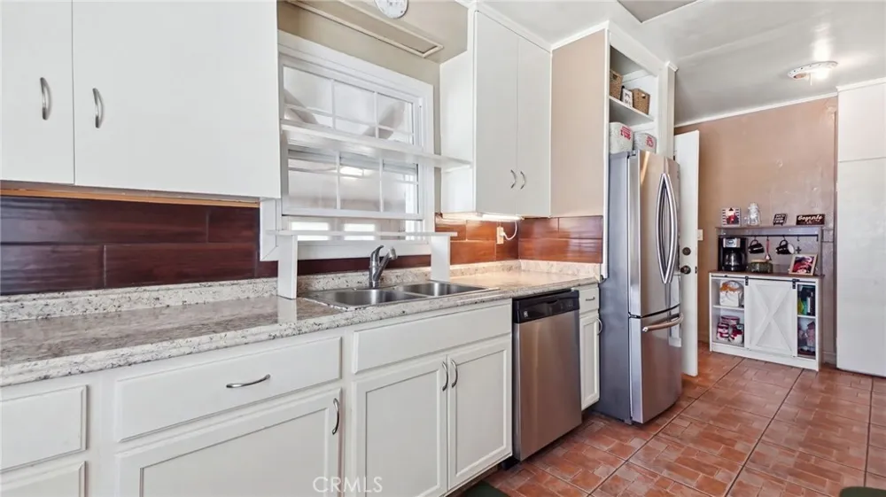 5402 Coldbrook Lakewood, CA 90713