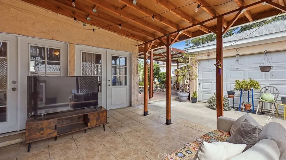 5402 Coldbrook Lakewood, CA 90713