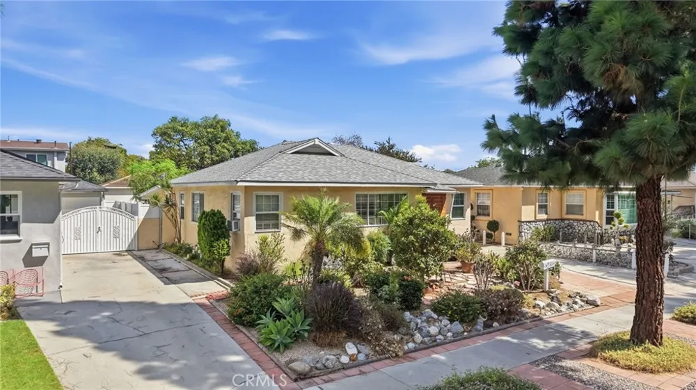 5402 Coldbrook Lakewood, CA 90713