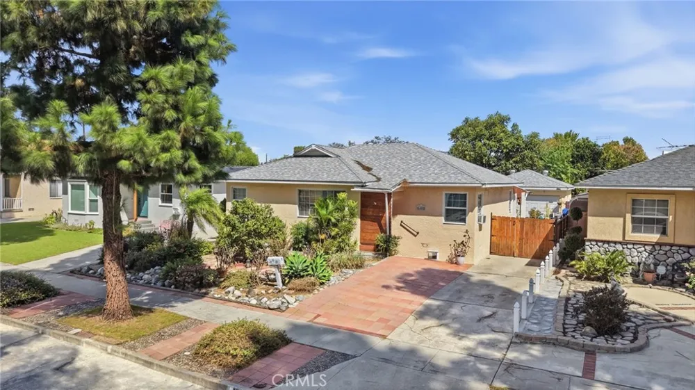 5402 Coldbrook Lakewood, CA 90713