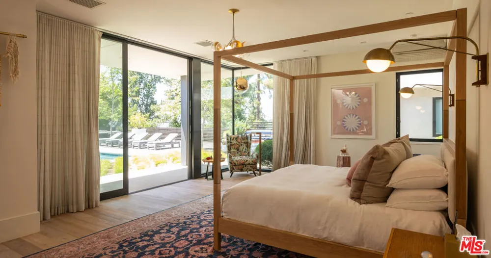 1885 Carla Beverly Hills, CA 90210