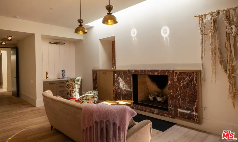 1885 Carla Beverly Hills, CA 90210