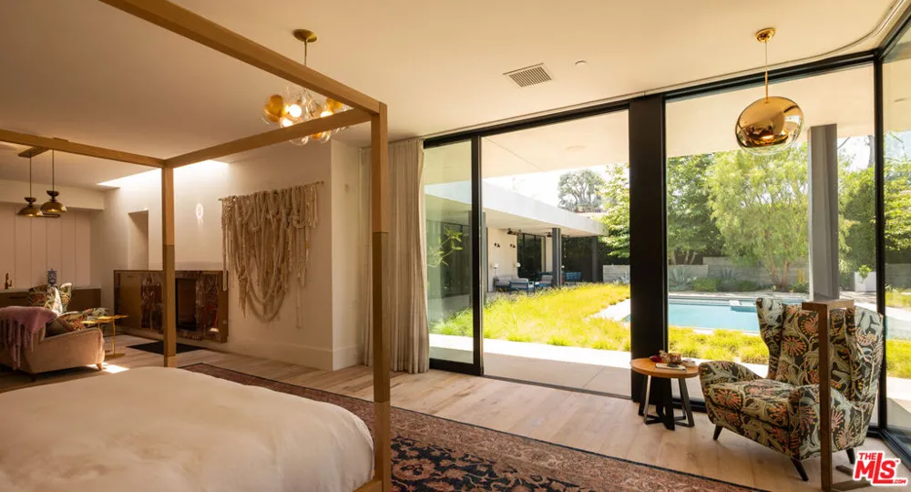 1885 Carla Beverly Hills, CA 90210