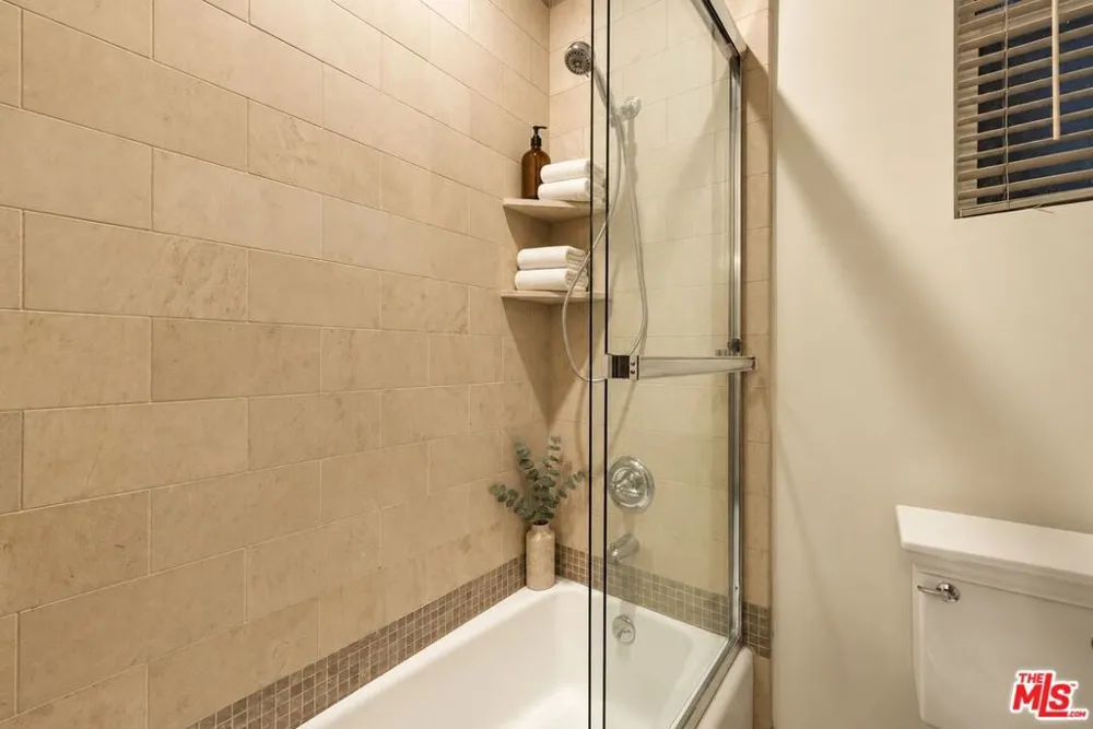 2255 Fox Hills Drive #100 Los Angeles, CA 90064