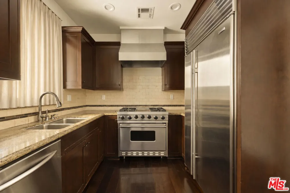 2255 Fox Hills Drive #100 Los Angeles, CA 90064