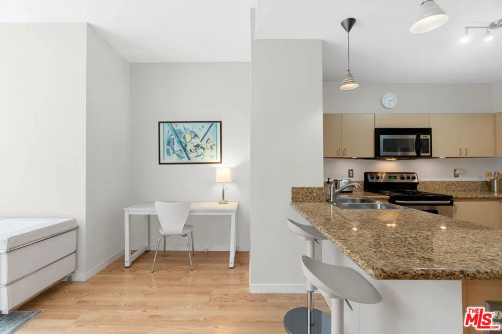 630 6th Street #613 Los Angeles, CA 90017