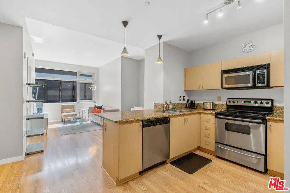 630 6th Street #613 Los Angeles, CA 90017