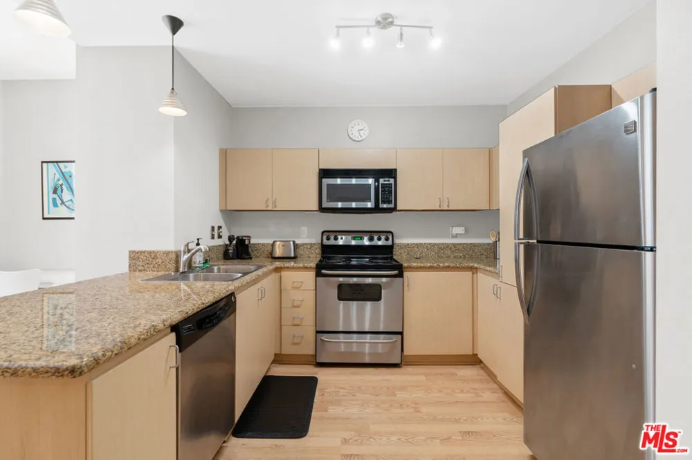 630 6th Street #613 Los Angeles, CA 90017
