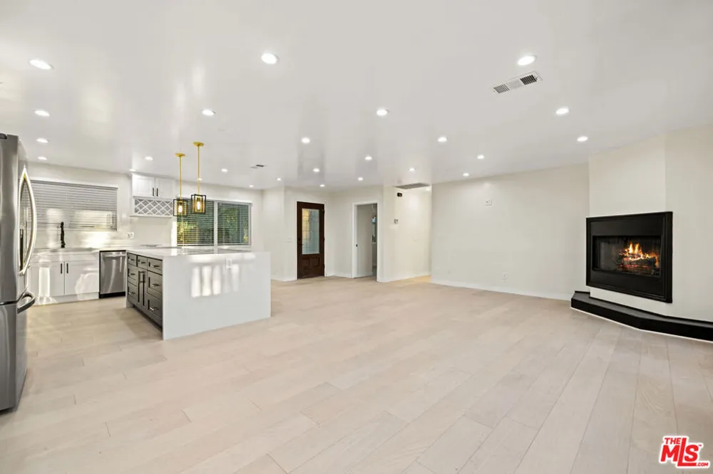 10941 Cardamine Place Los Angeles, CA 91042