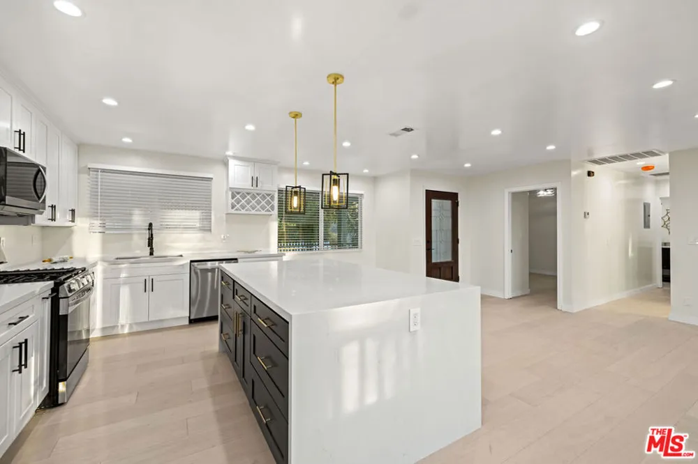10941 Cardamine Place Los Angeles, CA 91042