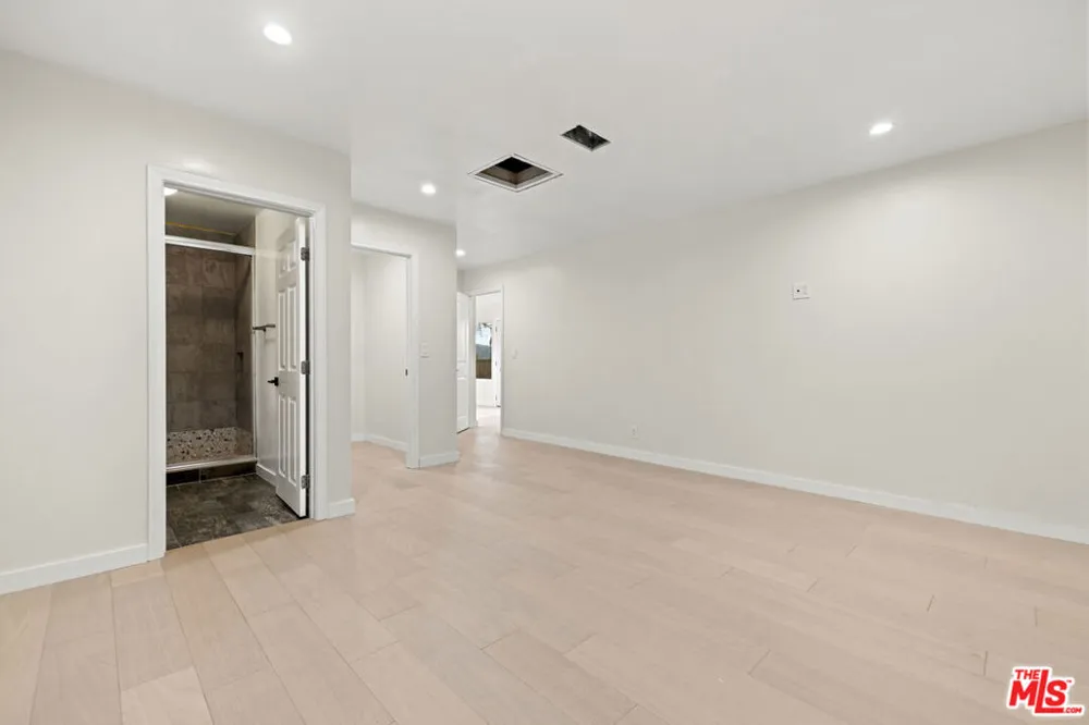 10941 Cardamine Place Los Angeles, CA 91042