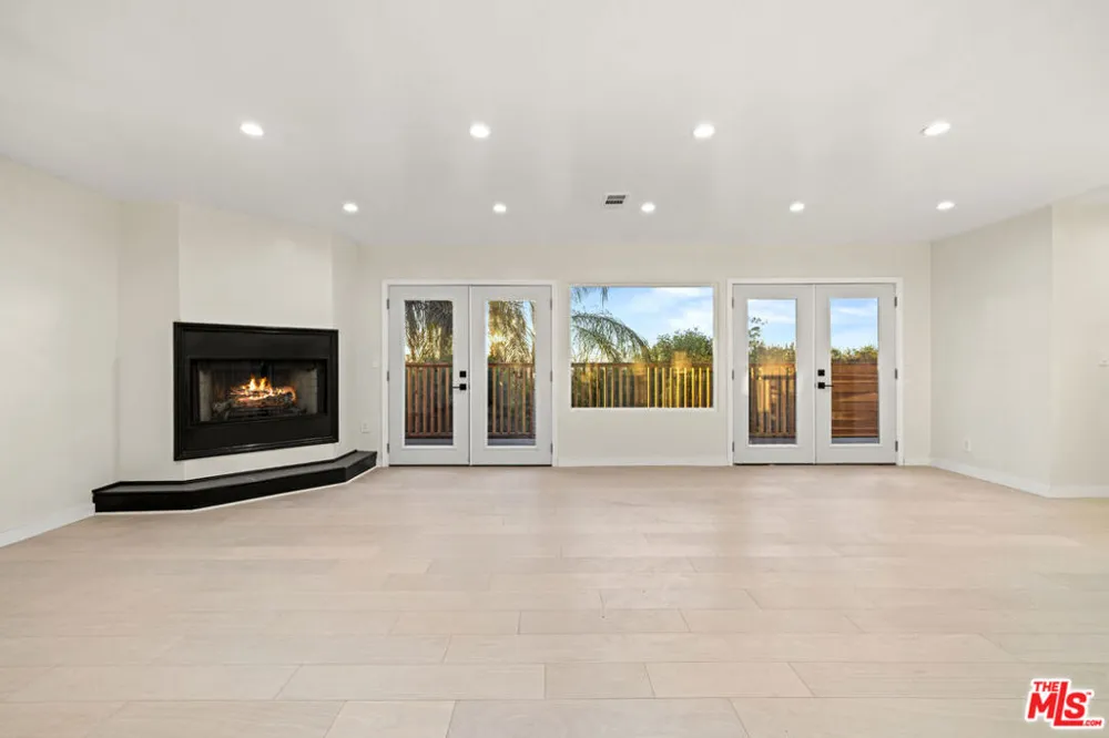 10941 Cardamine Place Los Angeles, CA 91042