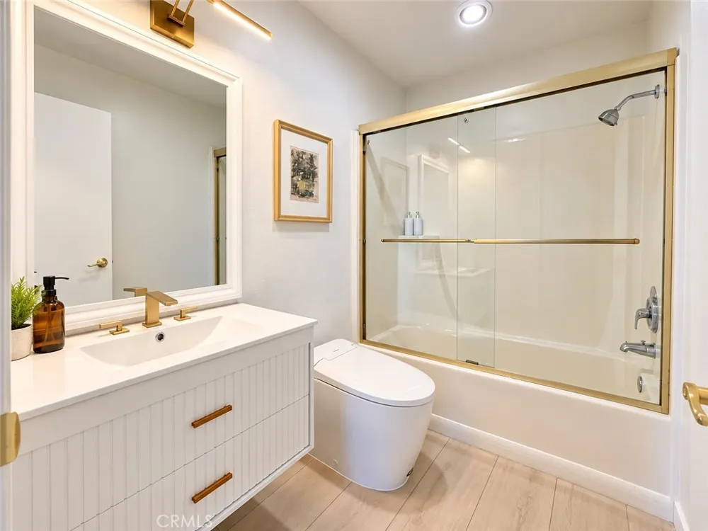 2330 Hosp Way #304 Carlsbad, CA 92008