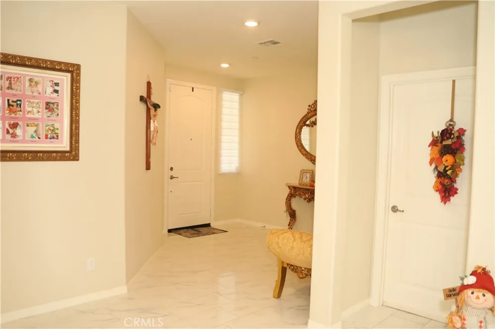27216 Old Miner Circle Menifee, CA 92585