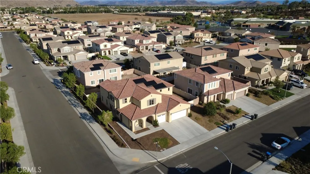 27216 Old Miner Circle Menifee, CA 92585