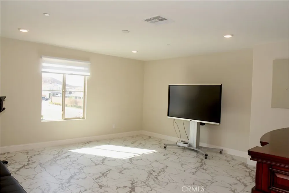27216 Old Miner Circle Menifee, CA 92585