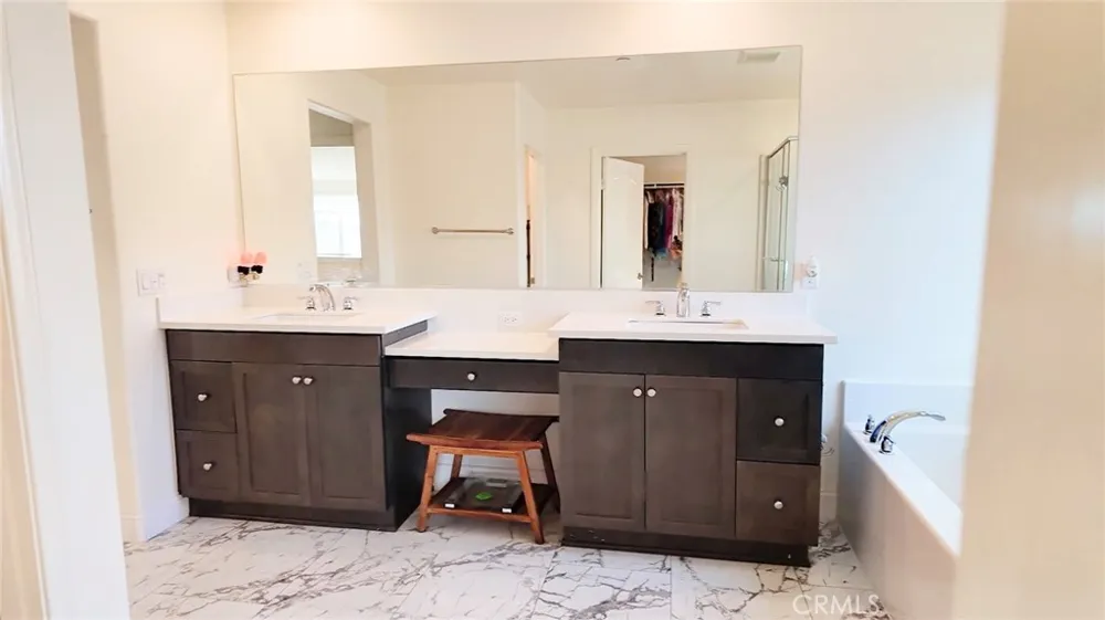 27216 Old Miner Circle Menifee, CA 92585