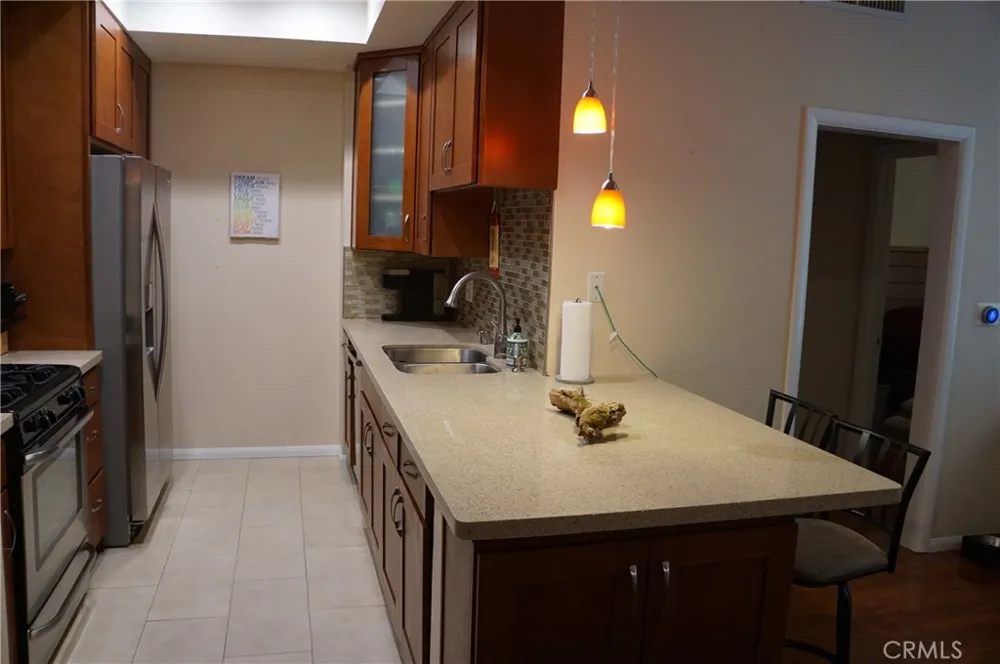 11225 Peach Grove Street #202 North Hollywood, CA 91601