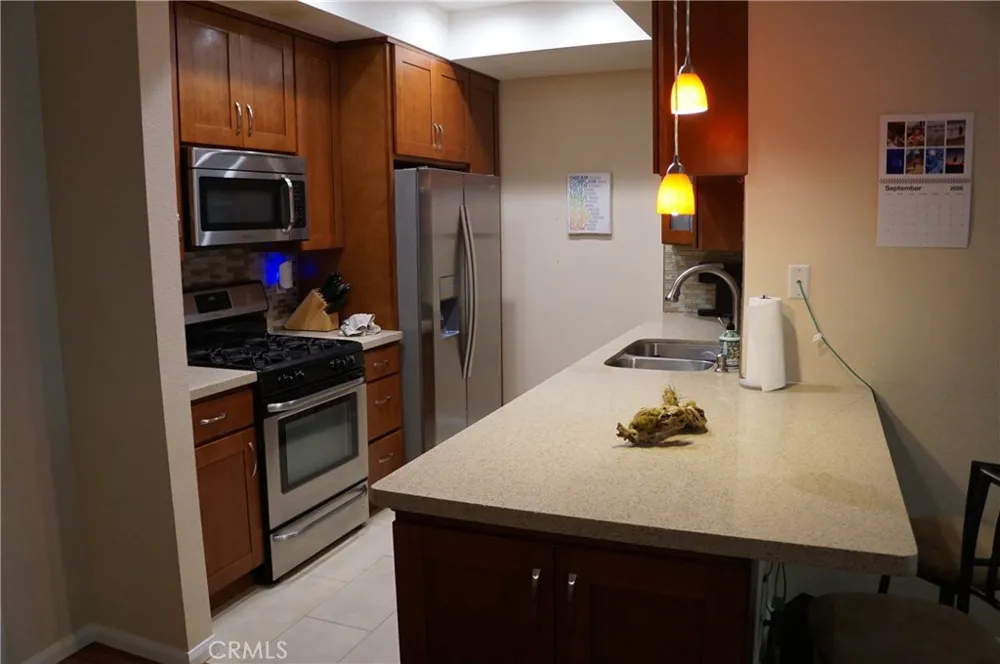 11225 Peach Grove Street #202 North Hollywood, CA 91601
