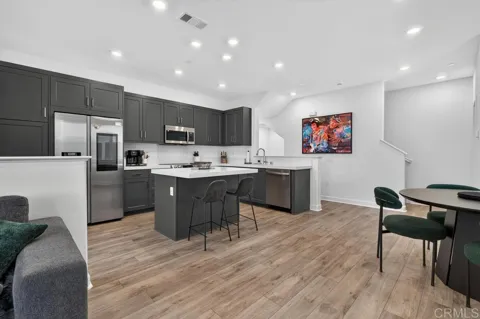 824 Makani Street #1