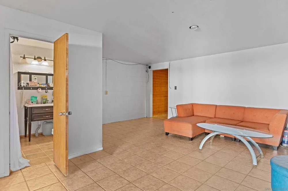 2513 Tecate Divide Road Boulevard, CA 91905