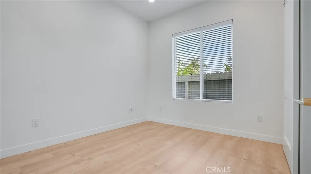 1822 Pomona Costa Mesa, CA 92627