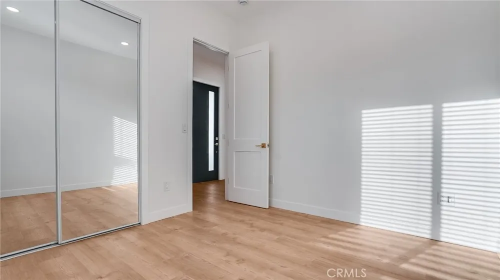1822 Pomona Costa Mesa, CA 92627