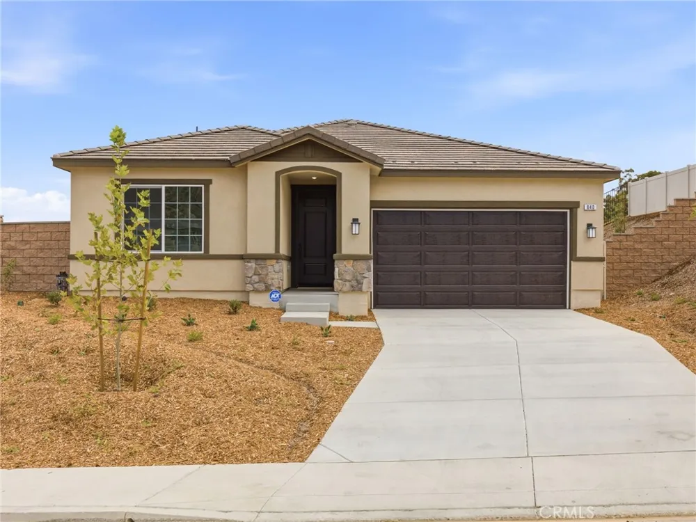 840 Sicily Lake Elsinore, CA 92530