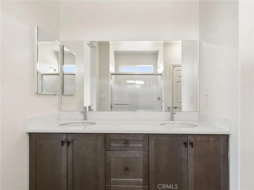 840 Sicily Lake Elsinore, CA 92530