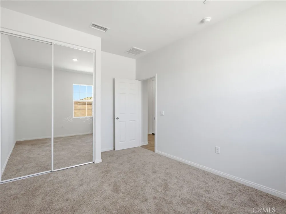 840 Sicily Lake Elsinore, CA 92530