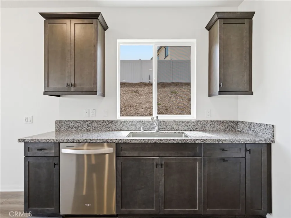 840 Sicily Lake Elsinore, CA 92530
