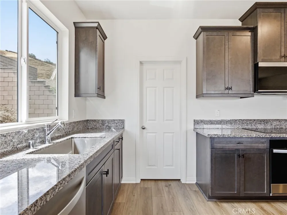 840 Sicily Lake Elsinore, CA 92530